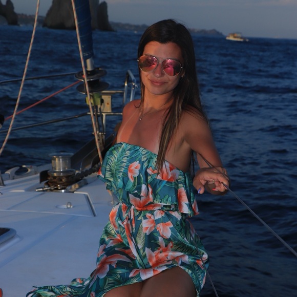 Meet your Posher, Diana - Picture 1 of 1